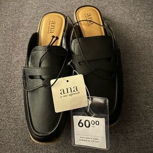 Ana women’s size 7, new Classic Black Loafer slides